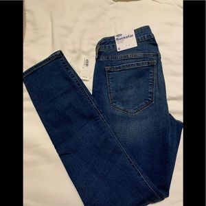 🚨 OLD NAVY LOW RISE JEANS NWT